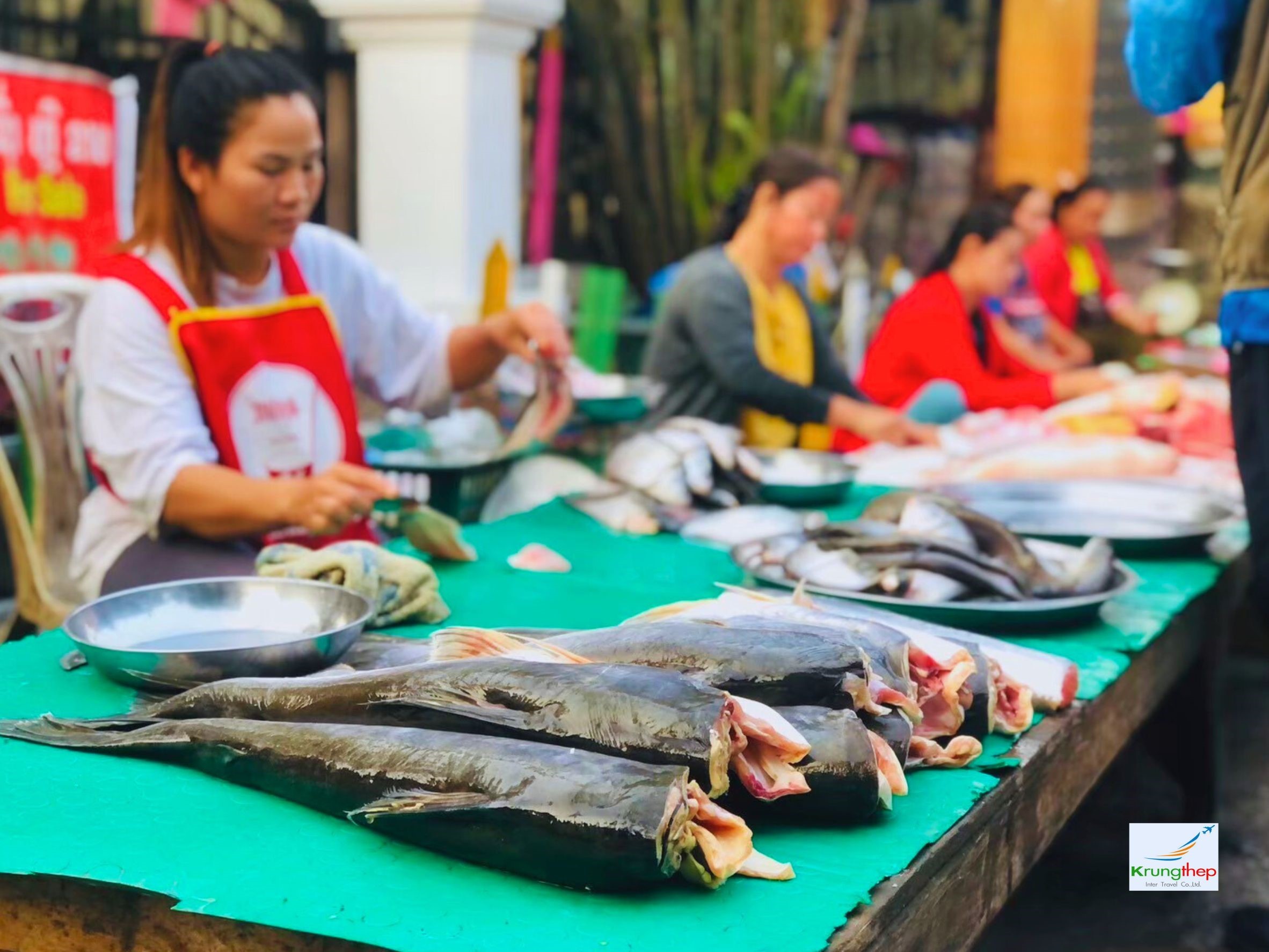ตลาดเช้าหลวงพระบาง